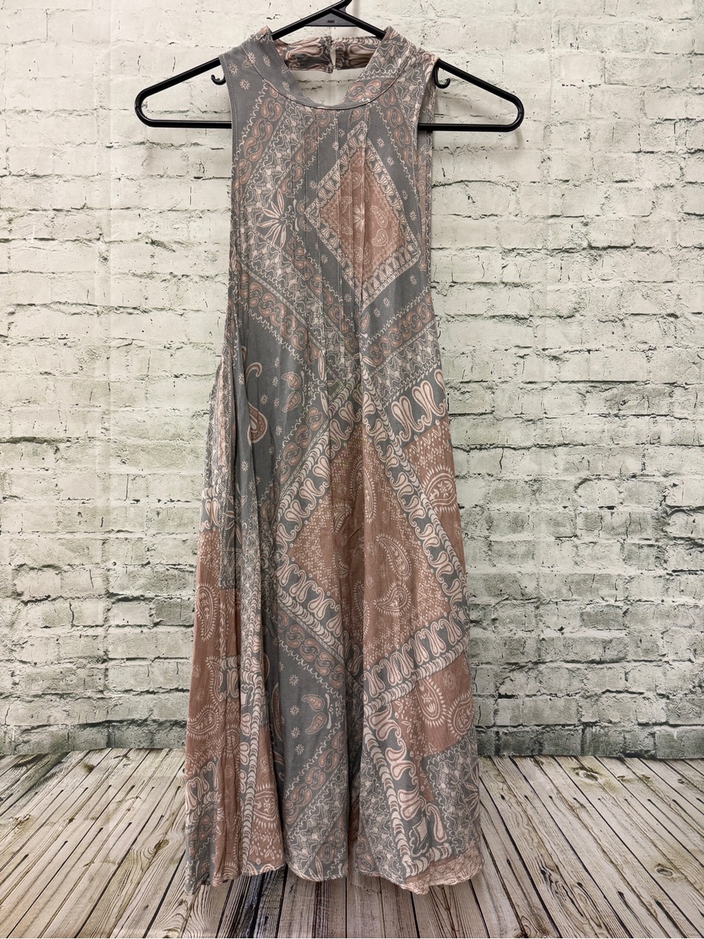 Free People Women's High-Neck dress Dusty Rose and Gray Paisley sz S